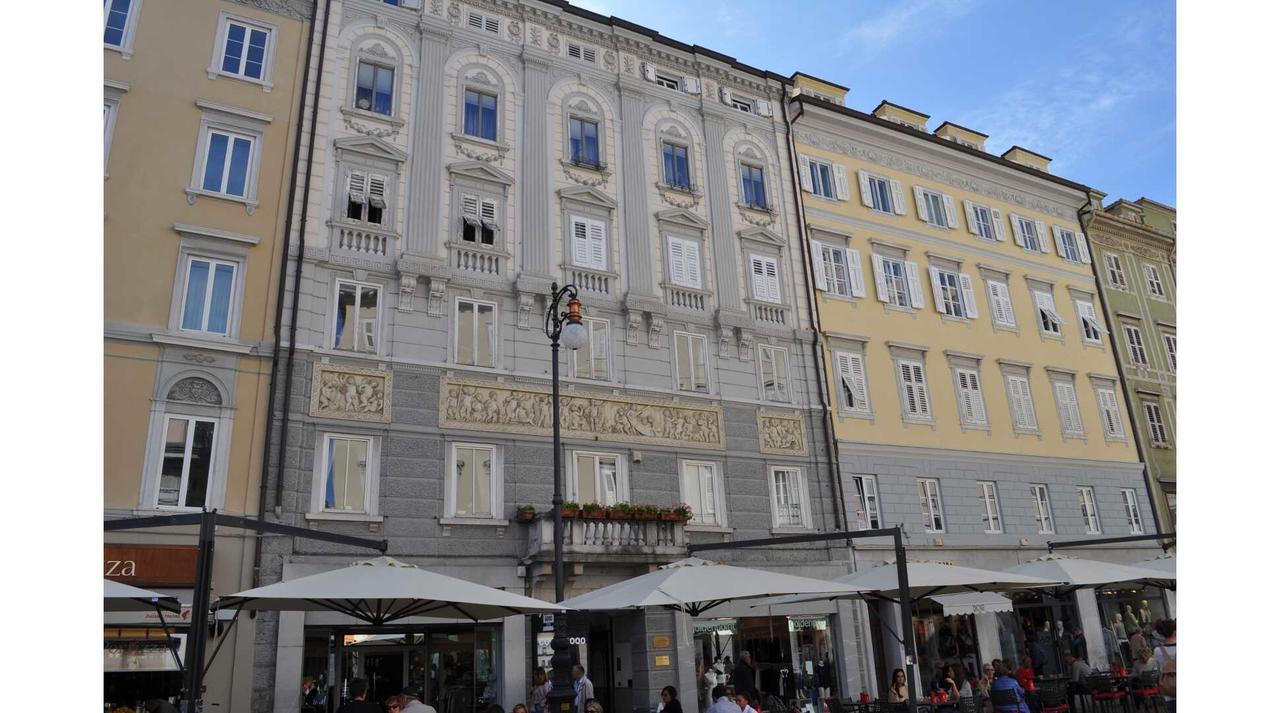 Unica Nel Cuore Storico Di Trieste Bagian luar foto