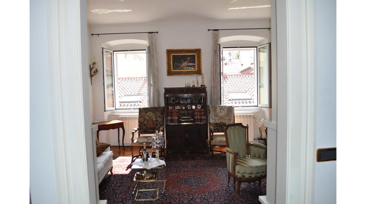 Unica Nel Cuore Storico Di Trieste Bagian luar foto